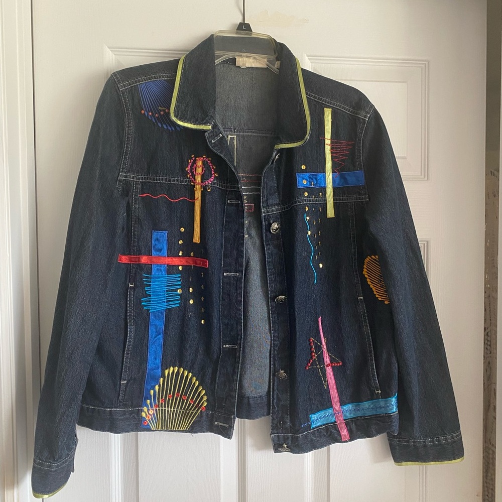 Marsh Landing decorative denim jacket.  Sz small, fits like medium.